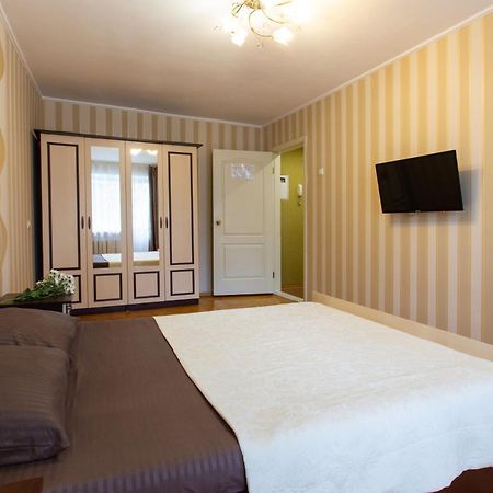 Botanical Garden Area Apartment Kharkiv Exterior photo