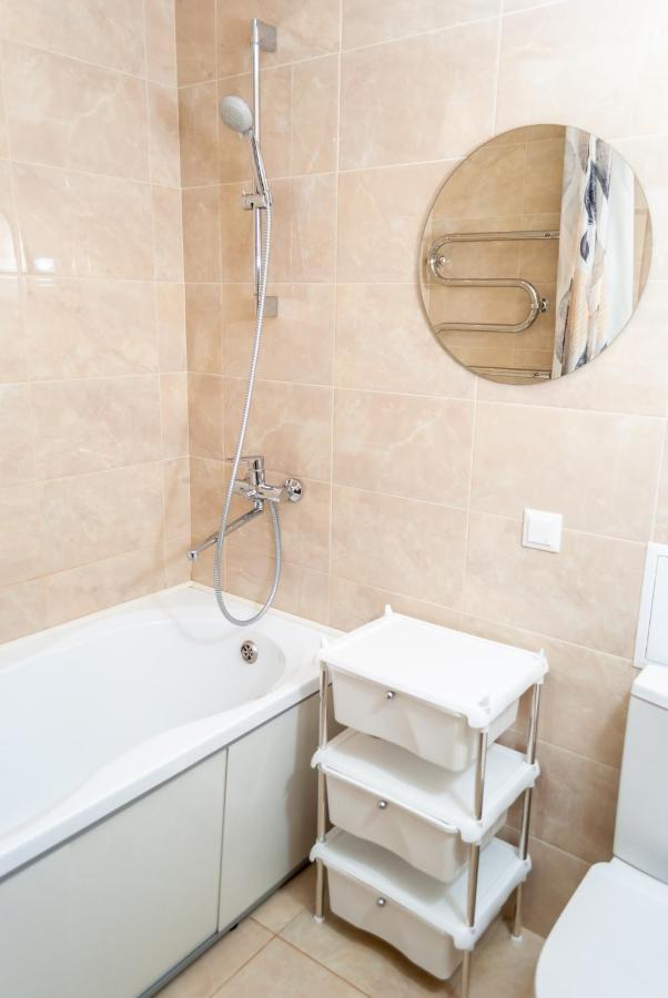 Botanical Garden Area Apartment Kharkiv Exterior photo
